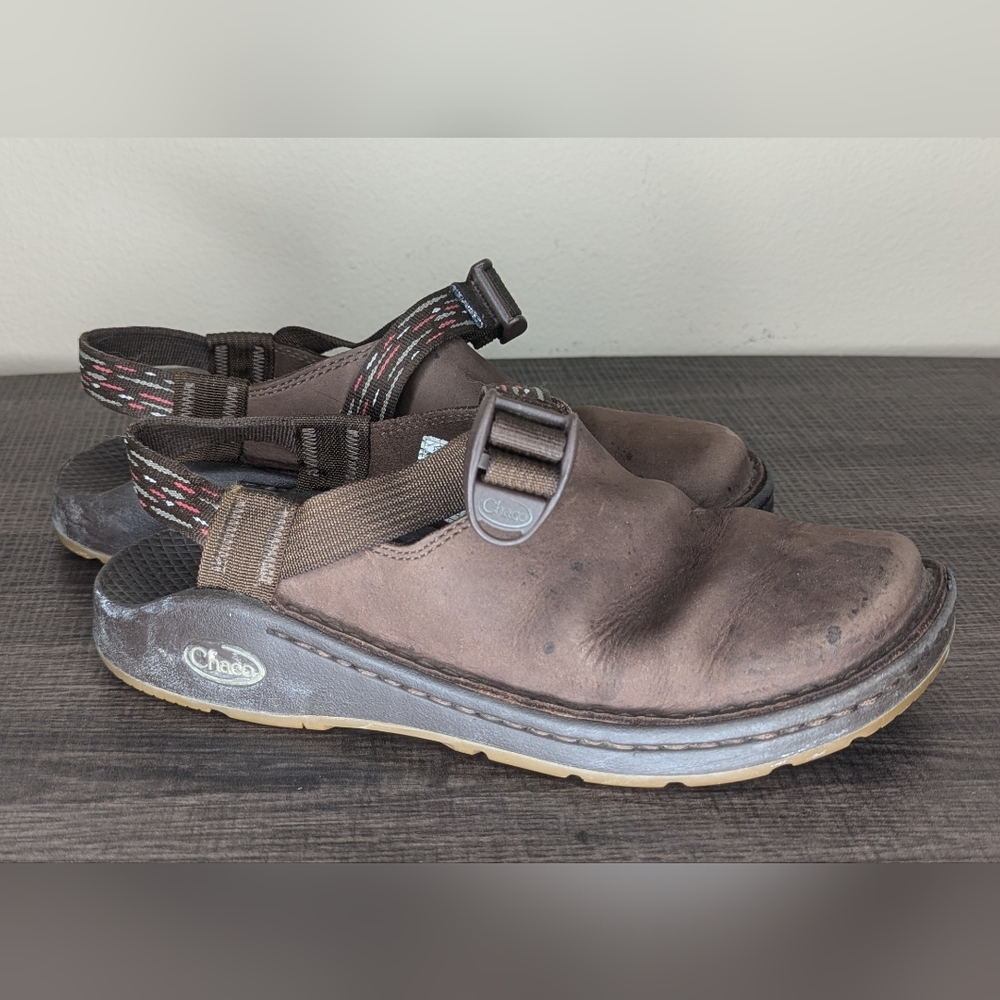 CHACO Women's Size 7 Chocolate Brown Leather Shoes Loafers Sandal's